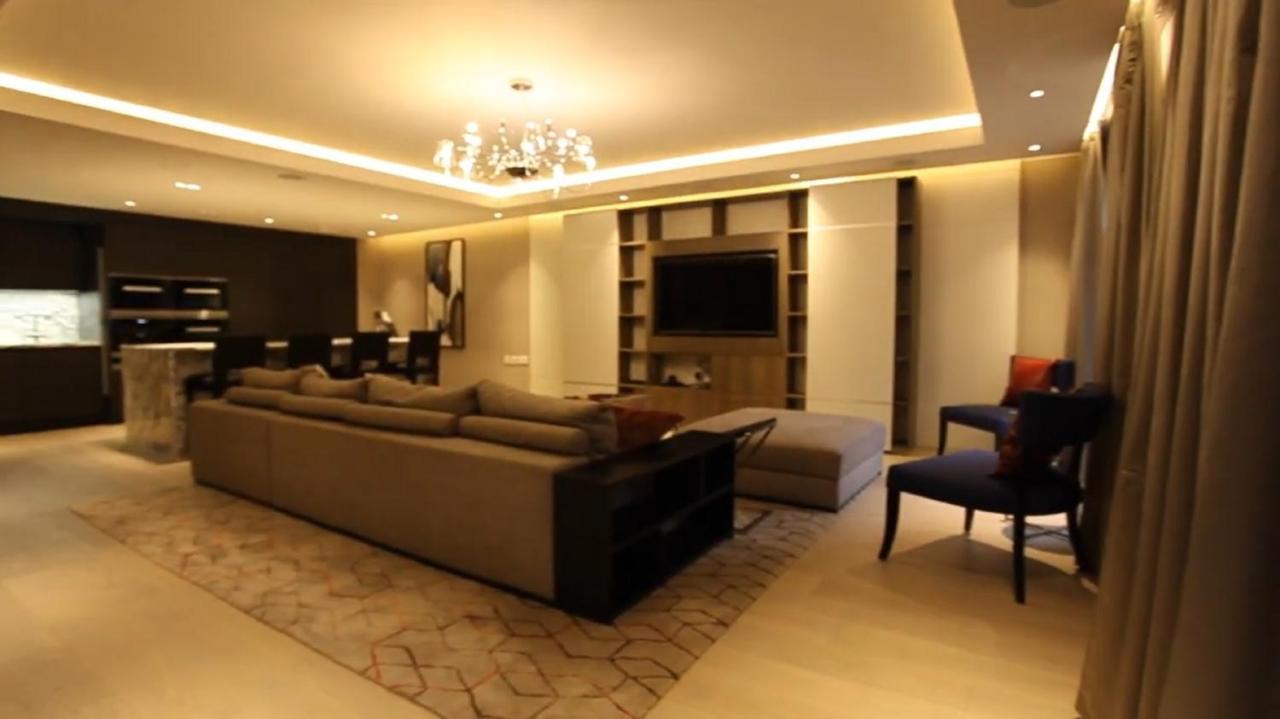 Luxurious Three Bedroom Flat In Chelsea Creek * Londres
