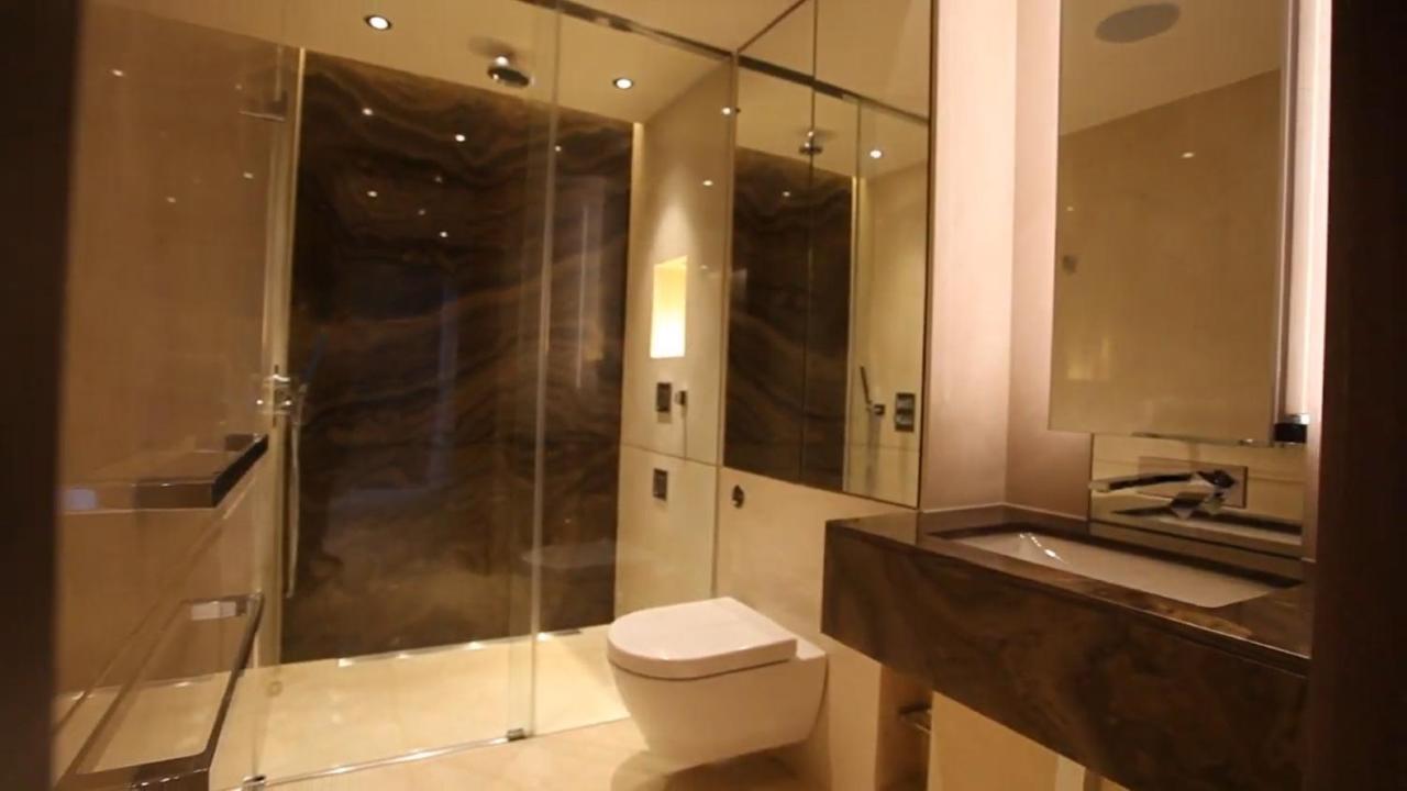 Luxurious Three Bedroom Flat In Chelsea Creek * Londres